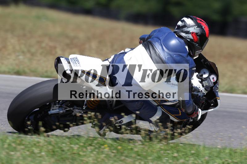 Archiv-2022/38 11.07.2022 Plüss Moto Sport ADR/Freies Fahren/backside